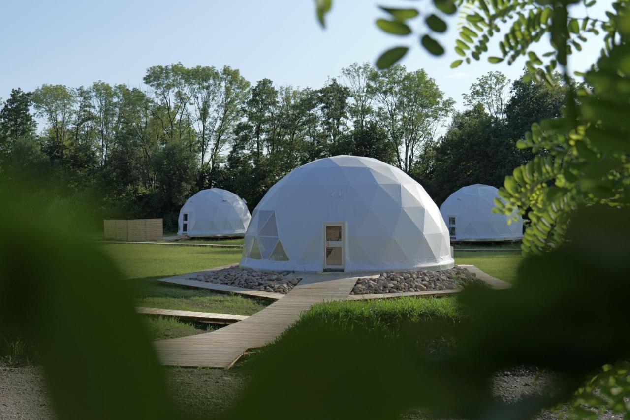 Glamping Resort Dolny Kamenec Eksteriør bilde