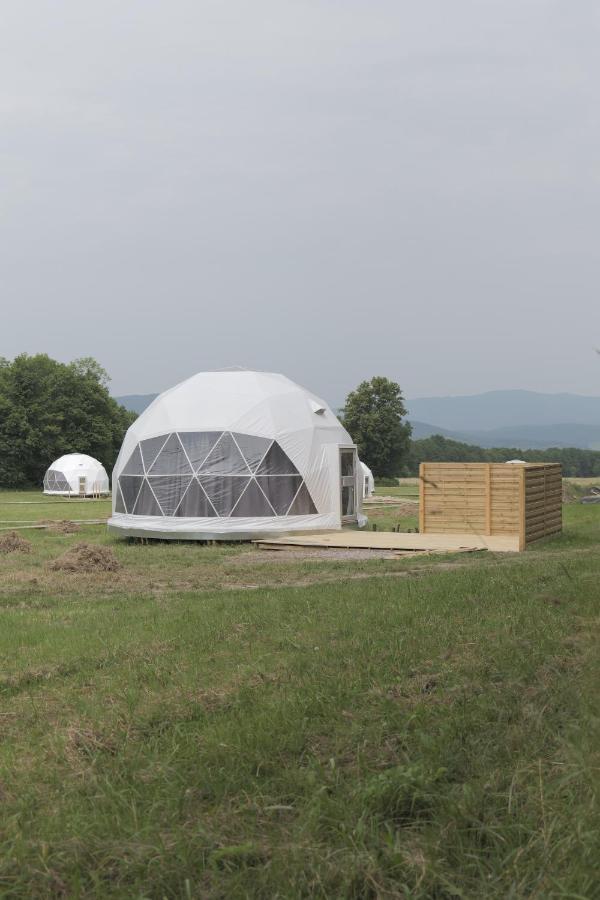 Glamping Resort Dolny Kamenec Eksteriør bilde